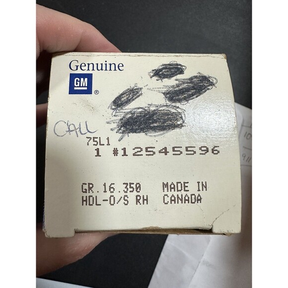 Genuine GM part # 12545596 Handle Asm, Front Side Door Outside - Picture 2 of 3